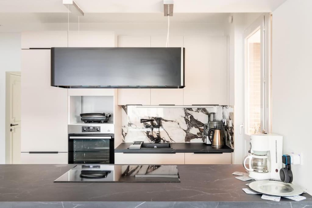 European Heart 2-Bedroom Flat. Bruksela Zewnętrze zdjęcie
