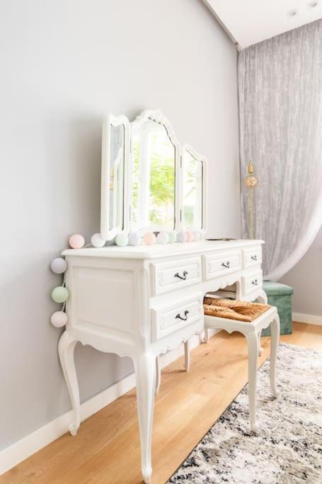 European Heart 2-Bedroom Flat. Bruksela Zewnętrze zdjęcie