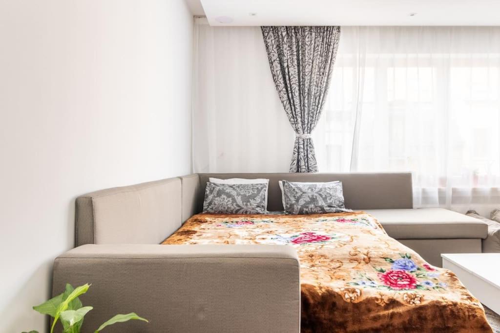 European Heart 2-Bedroom Flat. Bruksela Zewnętrze zdjęcie