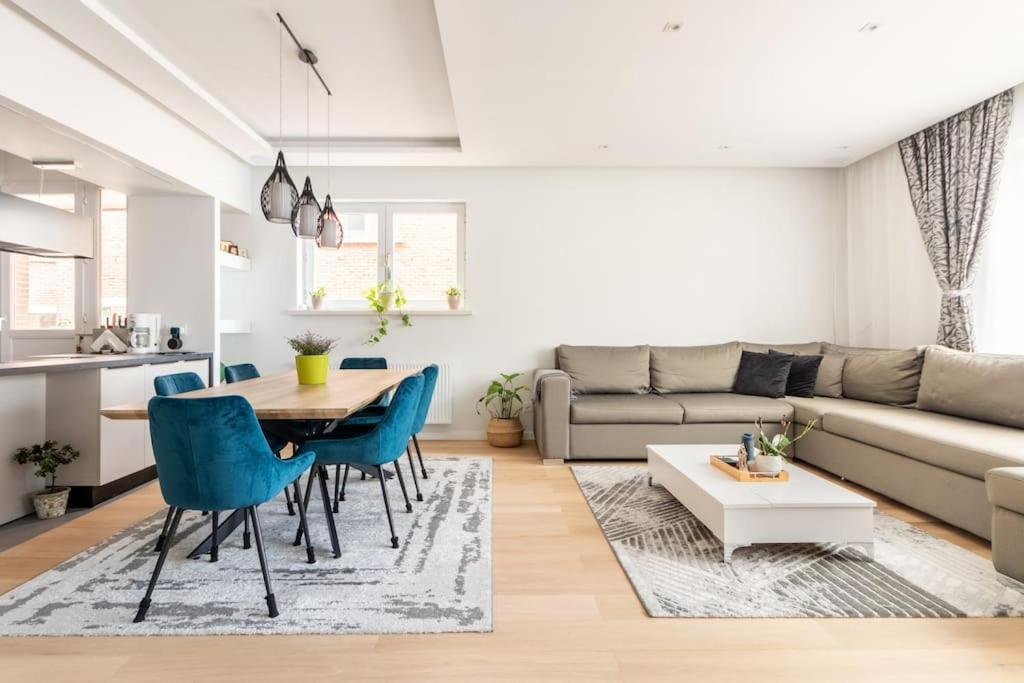 European Heart 2-Bedroom Flat. Bruksela Zewnętrze zdjęcie